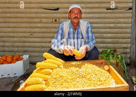 Syria. Damascus. Sale of corn cobs Stock Photo