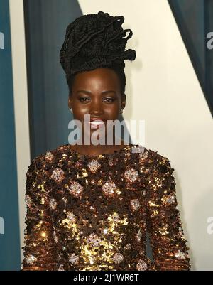 Beverly Hills, USA. 27th Mar, 2022. Lupita Nyong'o attends the 2022 Vanity Fair Oscar Party at the Wallis Annenberg Center for the Performing Arts on March 27, 2022 in Beverly Hills, California. Photo: Casey Flanigan/imageSPACE/Sipa USA Credit: Sipa USA/Alamy Live News Stock Photo