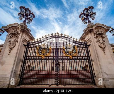 Ornate wrought iron gates at the entrance of Buckingham Palace. London. Stock Photo