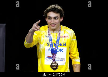 Belgrade, Serbia, 20th March 2022. Armand Duplantis of Sweden celebrates the gold medal during the World Athletics Indoor Championships Belgrade 2022 - Press Conference in Belgrade, Serbia. March 20, 2022. Credit: Nikola Krstic/Alamy Stock Photo