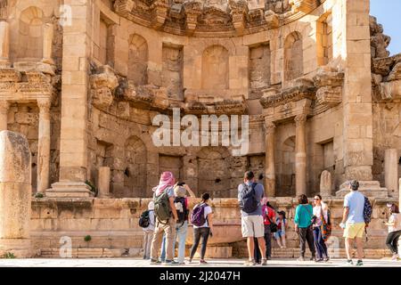 The Nymphaeum At The Roman Ruins Of Jerash, Jerash, Jordan. Stock Photo