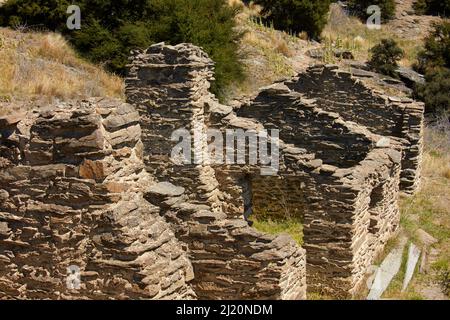 Pengelly's Hotel ruins, Bendigo Ghost Town, Central Otago, South Island, New Zealand Stock Photo