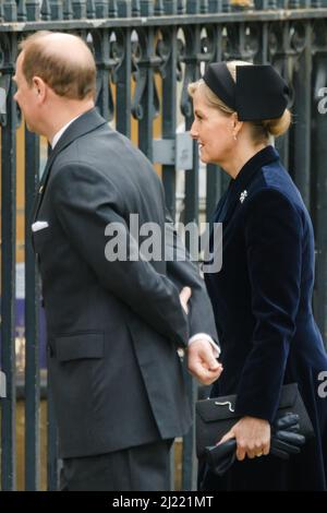 Westminster Abbey, London, UK. 29th March 2022 Prince Edward, Earl of Wessex and his wife, Sophie, Countess of Wessex, arriving at Westminster Abbey for the Service of Thanksgiving for the life of HRH The Prince Philip, Duke of Edinburgh, who died at Windsor Castle last year.  Amanda Rose/Alamy Live News Stock Photo