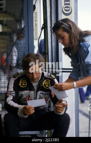 Elio de Angelis (ITA) Lotus with his girlfriend Stock Photo