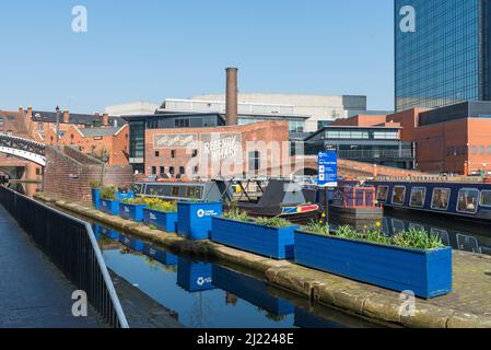 Regency Wharf and Gas Street Basin are part of Birmingham's canal network in Birmingham city centre Stock Photo