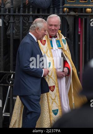 Westminster Abbey, London, UK. 29 March 2022. Guests among the 1800 who attended arrive for the Memorial Service for the Duke of Edinburgh. Image: Charles, Prince of Wales and Camilla Duchess of Cornwall leave Westminster Abbey after the service. Credit: Malcolm Park/Alamy Stock Photo