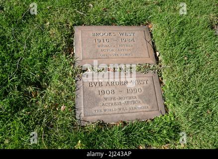 Los Angeles, California, USA 21st March 2022 A general view of atmosphere of Actor Brooks West and Actress Eve Arden's Grave at Pierce Brothers Westwood Village Memorial Park on March 21, 2022 in Los Angeles, California, USA. Photo by Barry King/Alamy Stock Photo Stock Photo