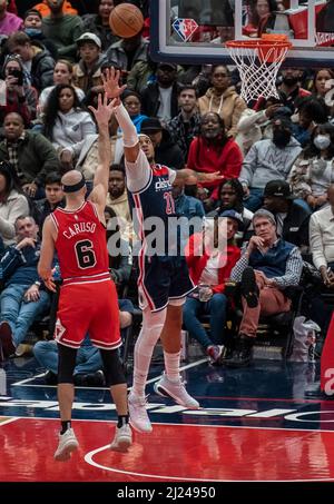 WASHINGTON, DC - MARCH 29: Chicago Bulls guard Alex Caruso (6