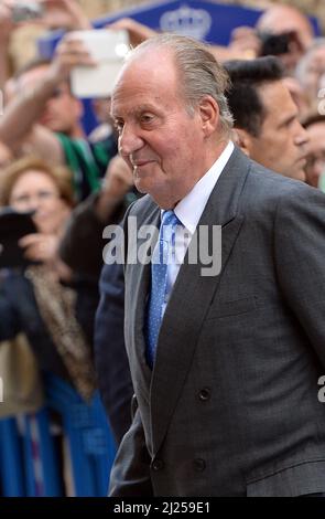 The last time that the Emeritus King of Spain Juan Carlos I attended the Holy Week mass in the Cathedral of Mallorca. Palma de Mallorca, April 2014. Stock Photo