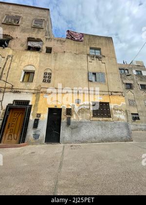 Poor residential neighbourhood in Fes Stock Photo