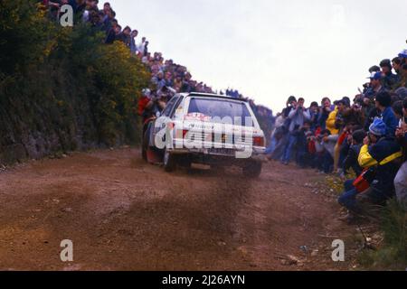 Ari Vatanen (FIN) Terry Harryman (GBR) Peugeot 205 Turbo 16 Peugeot Talbot Sport Stock Photo