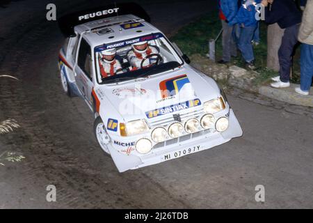 Andrea Zanussi (ITA) Paolo Poppi Amati (ITA) Peugeot 205 T16 E2 Peugeot Talbot Italia Italtecnica 1st position Stock Photo