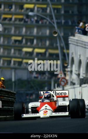 Keke Rosberg (FIN) McLaren MP4/2C Tag Porsche Marlboro Light colour ...