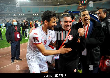 Tunis, Tunisia. 29th Mar, 2022. Tunis, Tunisia. 29 March 2022. Tunisia and Mali play against each other at the Hamadi Agrebi Olympic stadium in the city of Rades. Tunisia secured a place at the 2022 World Cup in Qatar despite a 0-0 draw at home with Mali, in the second leg of an African play-off (Credit Image: © Hasan Mrad/IMAGESLIVE via ZUMA Press Wire) Stock Photo