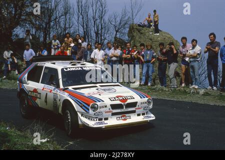 Henri Toivonen (FIN) Sergio Cresto (USA) Lancia Delta S4 GrB Martini Racing Stock Photo