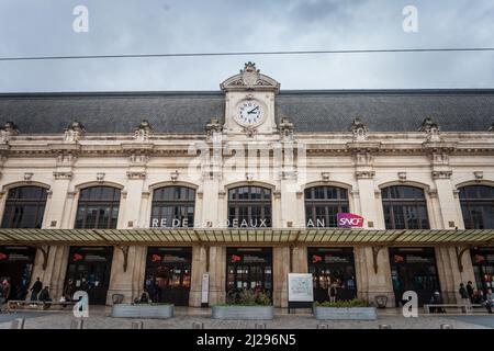 Picture of the entrance of Bordeaux Saint Jean train station, belonging to SNCF. Bordeaux-Saint-Jean or formerly Bordeaux-Midi is the main railway sta Stock Photo