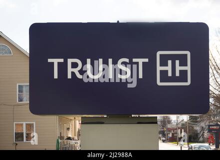 Truist bank building sign Manheim Pike branch Lancaster PA Stock Photo ...