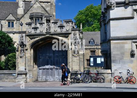 Magdalen College in High Street, Oxford, Oxfordshire, England, United Kingdom Stock Photo