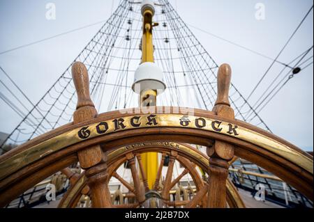 Kiel, Germany. 31st Mar, 2022. The steering wheel of the sail training ship Gorch Fock. After eight years, Captain Brandt has handed over command of the sail training ship Gorch Fock to Captain Graf von Kielmansegg. Credit: Daniel Reinhardt/dpa/Alamy Live News Stock Photo