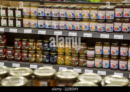 La Vie Claire, organic shop: jam section Stock Photo