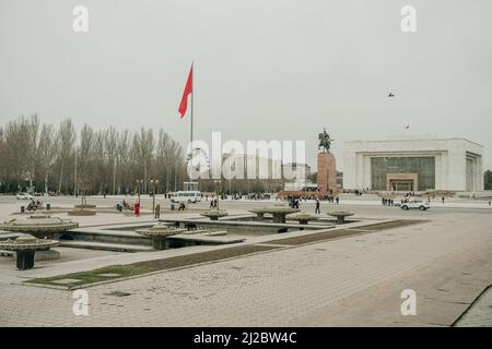Bishkek / Kyrgyzstan - fev, 2022 Ala-Too Square with State History Museum and Manas Statue. High quality photo Stock Photo