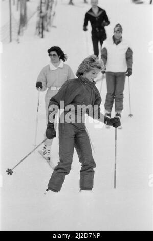 Princess Diana skiing in Liechtenstein Stock Photo - Alamy