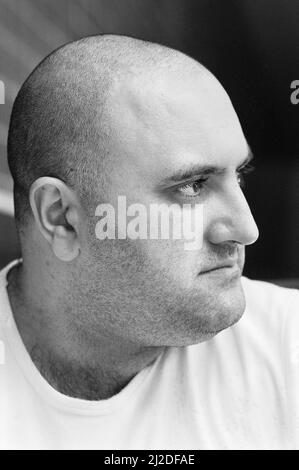 Liverpudlian comedian Alexei Sayle who starred in the BBC television comedy series The Young Ones, pictured in London. 17th May 1985. Stock Photo