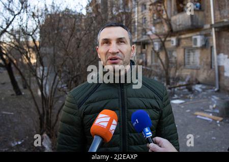 Brother of the Mayor of Kiev and former Boxer Wladimir Klitschko speaks to the press near destroyed apartment in a residential area after shelling in Kyiv on March 18, 2022, as Russian troops try to encircle the Ukrainian capital as part of their slow-moving offensive. Authorities in Kyiv said one person was killed early today when a downed Russian rocket struck a residential building in the capital northern suburbs in the Podolsk district. They said a school and playground were also hit. Photo by Raphael Lafargue/ABACAPRESS.COM Stock Photo