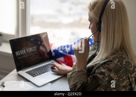 Young female soldier in headquarters building Stock Photo - Alamy