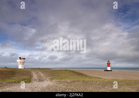 Lighthouse and foghorn at the Point of Ayre on the Irish Sea coast of the Isle of Man Stock Photo