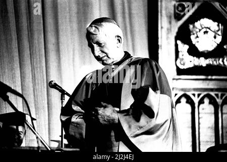 Cardinal Basil Hume Archbishop of Westminster, was receiving an Honorary Doctor of Divinity degree from Durham University on 20th March 1987 Stock Photo