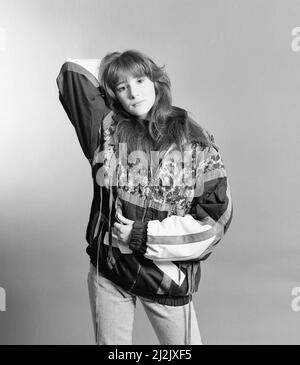 Tiffany, american singer aged 16 years old, poses for pictures, Daily Mirror Studio, London, Thursday 21st January 1988. Tiffany is in the UK to promote her single, I Think We're Alone Now, which is current at number 3 in the charts. Stock Photo