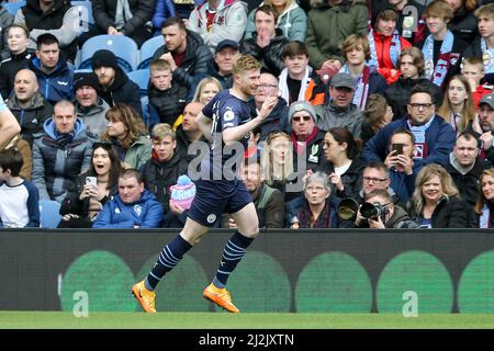 Burnley, UK. 02nd Apr, 2022. Kevin De Bruyne of Manchester Citycelebrates after scoring his teams 1st goal. Premier League match, Burnley v Manchester City at Turf Moor in Burnley, Lancs on Saturday 2nd April 2022. this image may only be used for Editorial purposes. Editorial use only, license required for commercial use. No use in betting, games or a single club/league/player publications. pic by Chris Stading/Andrew Orchard sports photography/Alamy Live news Credit: Andrew Orchard sports photography/Alamy Live News Stock Photo