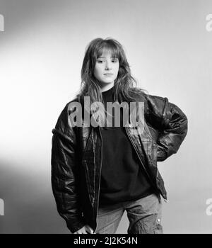 Tiffany, american singer aged 16 years old, poses for pictures, Daily Mirror Studio, London, Thursday 21st January 1988. Tiffany is in the UK to promote her single, I Think We're Alone Now, which is current at number 3 in the charts. Stock Photo