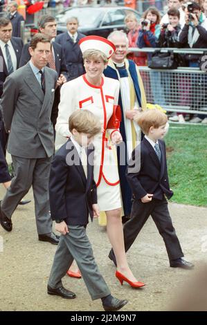 HRH The Princess of Wales, Princess Diana, with her sons William and Harry on a walkabout after church service at St. James Cathedral in Toronto, Canada.Prince Charles walks just behind in his grey suit.   Picture taken 27th October , 1991 Stock Photo