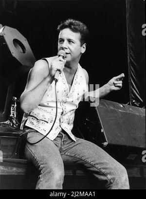 Lead singer of the pop group Simple Minds Jim Kerr with wife singer