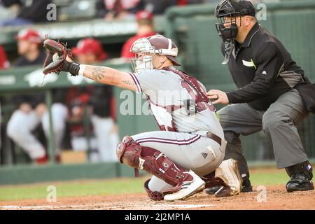 Who are the Mississippi State vs. Notre Dame baseball umpiresMonday