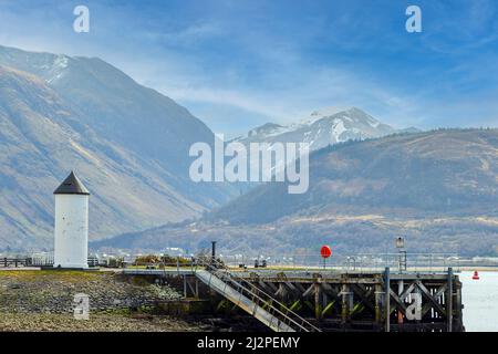 FORT WILLIAM SCOTLAND CORPACH PIER THE LIGHTHOUSE LOCH EIL AND VIEW OF BEN NEVIS Stock Photo