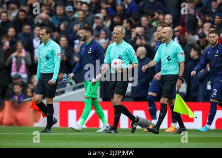 Tottenham Stadium, London England. 3rd Apr, 2022. Premiership football, Tottenham Hotspur versus Newcastle; Players being led out by referee Martin Atkinson. Credit: Action Plus Sports/Alamy Live News Stock Photo