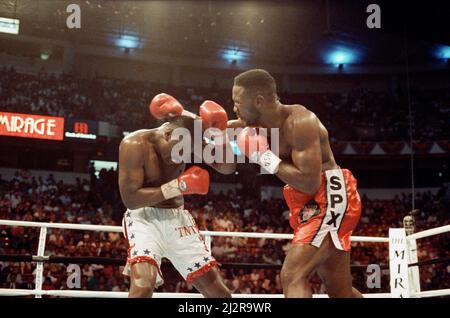 Lennox Lewis vs. Tony Tucker, billed as Star Spangled Glory, was a professional boxing match contested on May 8th, 1993 for the WBC Heavyweight Championship.Lewis won by unanimous decision. (Picture) Fight action. 8th May 1993 Stock Photo