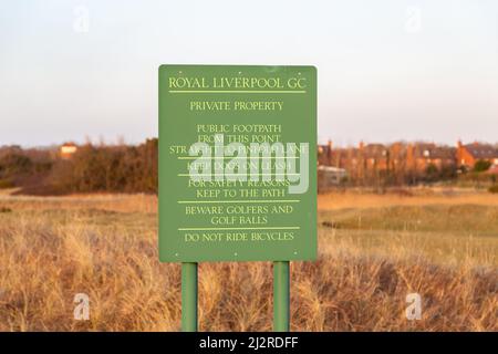 West Kirby, UK: Sign, Royal Liverpool Golf Club Hoylake. Public footpath - keep dogs on leash - no bicycles. Stock Photo