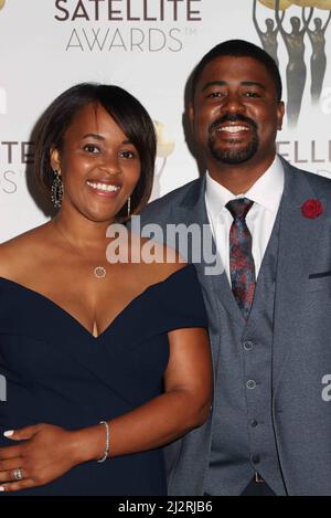 Los Angeles, USA. 02nd Apr, 2022. Babatunde Kinloye, April Akinloye 04/02/2022 The 26th Annual Satellite Awards Arrival held at the W Hollywood in Hollywood, CA Photo by Izumi Hasegawa/Hollywood News Wire Inc. Credit: Hollywood News Wire Inc./Alamy Live News Stock Photo