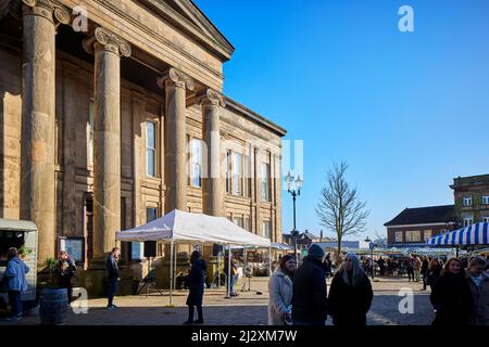 Macclesfield , Cheshire. Macclesfield Town Hall  with Sunday street market Stock Photo