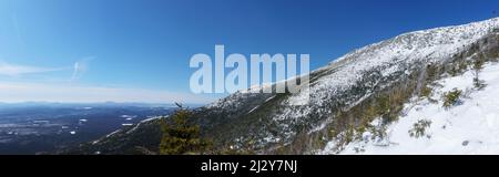 Mount Katahdin Abol Slide, Snow, Winter, Winter, Northern Terminus Appalachian Trail, Baxter State Park, Highest Mountain in Maine. Stock Photo