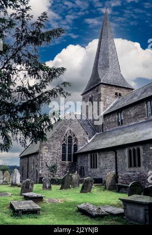 Wales, Offa's Dyke Footpath.  St. Teilo's Church, 13th- Century, Village of Llantilio Crossenny, Monmouthshire. Stock Photo