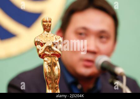 April 5, 2022, Tokyo, Japan: Director Ryusuke Hamaguchi speaks during a news conference at the Japan National Press Club in Tokyo. Hamaguchi's movie 'Drive My Car' won the Best International Feature Film at the 94th U.S. Academy Awards in Los Angeles. (Credit Image: © Rodrigo Reyes Marin/ZUMA Press Wire) Stock Photo