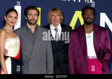 Los Angeles, CA. 4th Apr, 2022. Eiza Gonzalez, Jake Gyllenhaal, Michael Bay, Yahya Abdul-Mateen II at arrivals for AMBULANCE Premiere, The Academy Museum of Motion Pictures, Los Angeles, CA April 4, 2022. Credit: Priscilla Grant/Everett Collection/Alamy Live News Stock Photo