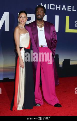 Los Angeles, CA. 4th Apr, 2022. Eiza Gonzalez, Yahya Abdul-Mateen II at arrivals for AMBULANCE Premiere, The Academy Museum of Motion Pictures, Los Angeles, CA April 4, 2022. Credit: Priscilla Grant/Everett Collection/Alamy Live News Stock Photo