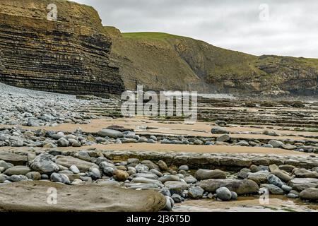 Dunraven Bay, or Southerndown Beach on the Glamorgan Heritage Coast in the Vale of Glamorgan south Wales Stock Photo