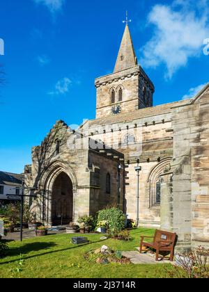 The Parish Church Of The Holy Trinity South Street St Andrews Fife Scotland Stock Photo